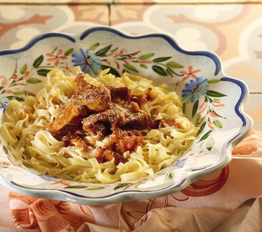 Αρνάκι με γιουφκάδες