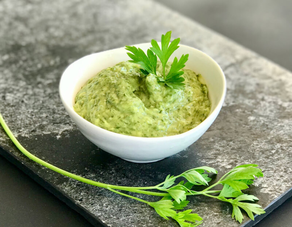 Συριανή μαϊντανοσαλάτα