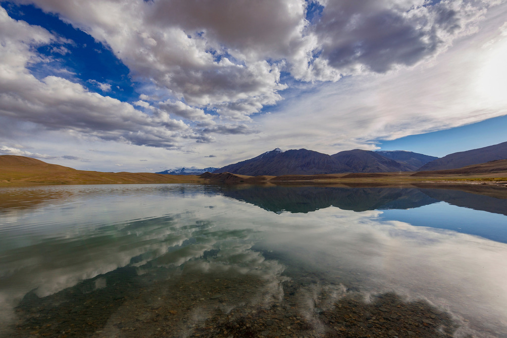 Στα οινοπέδια των λιμνών